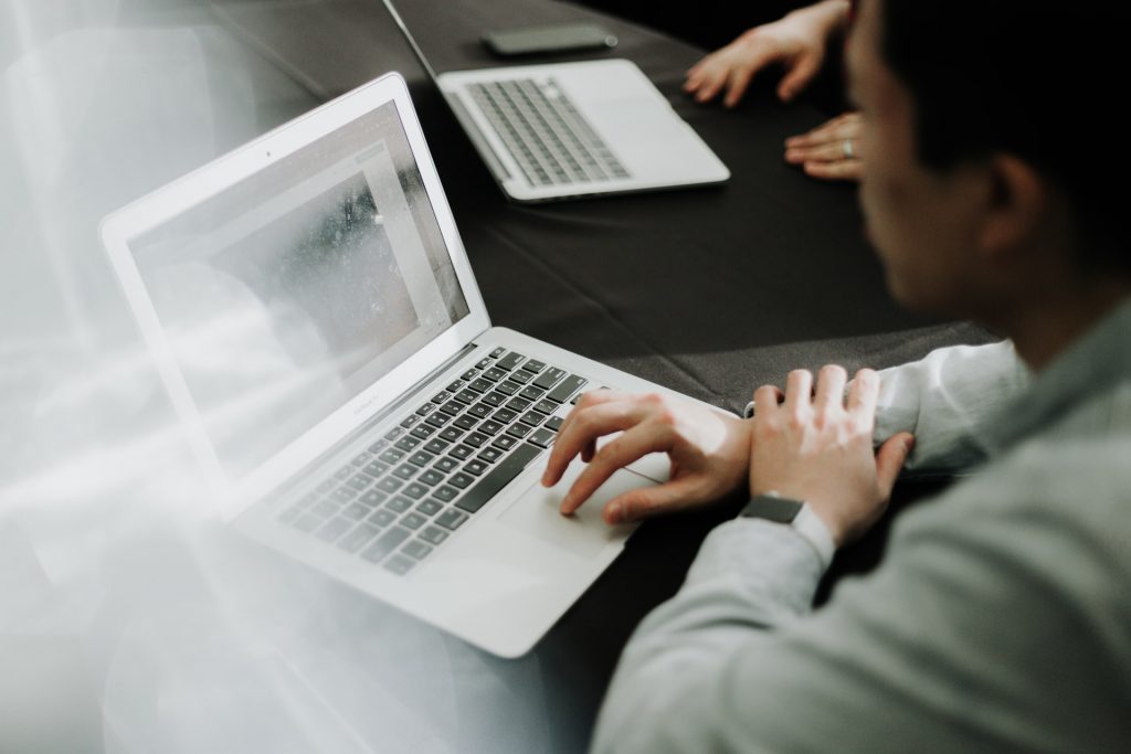 Mengapa Internet Bisa Dimanfaatkan Untuk Mendukung Wirausaha